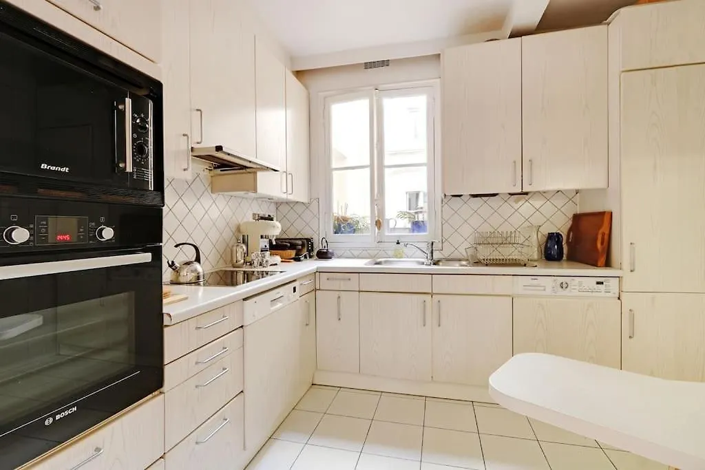 Sejour Au Pied De La Tour Eiffel Apartment Paris