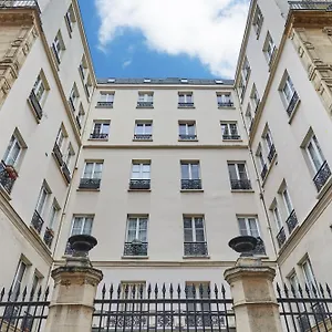 Center Of By Prestige Paris