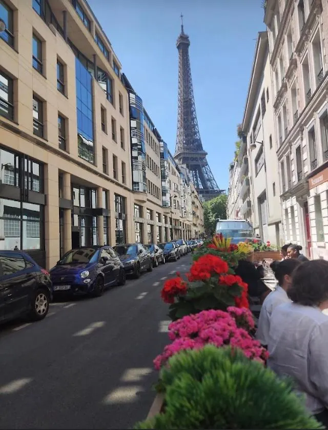 Apartamento Sejour Au Pied De La Tour Eiffel París 0*,